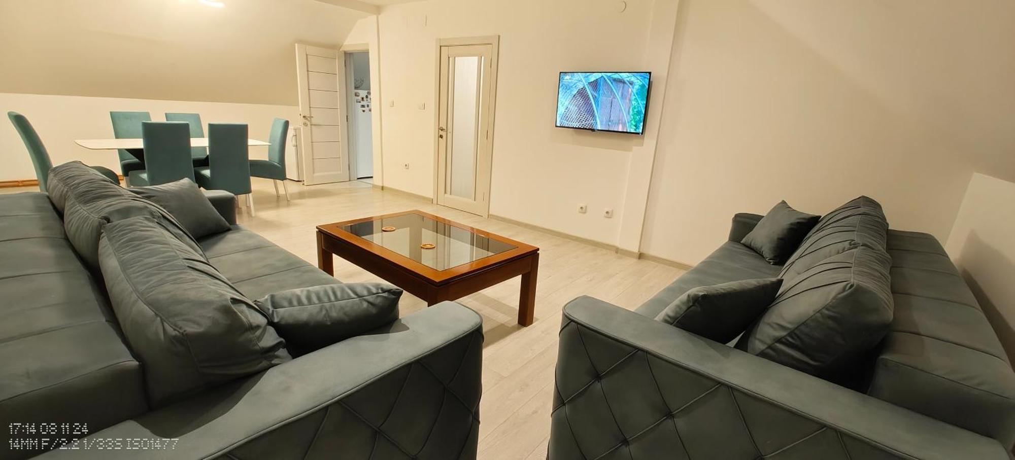 Privatna Soba Dusan Surčin Exteriör bild